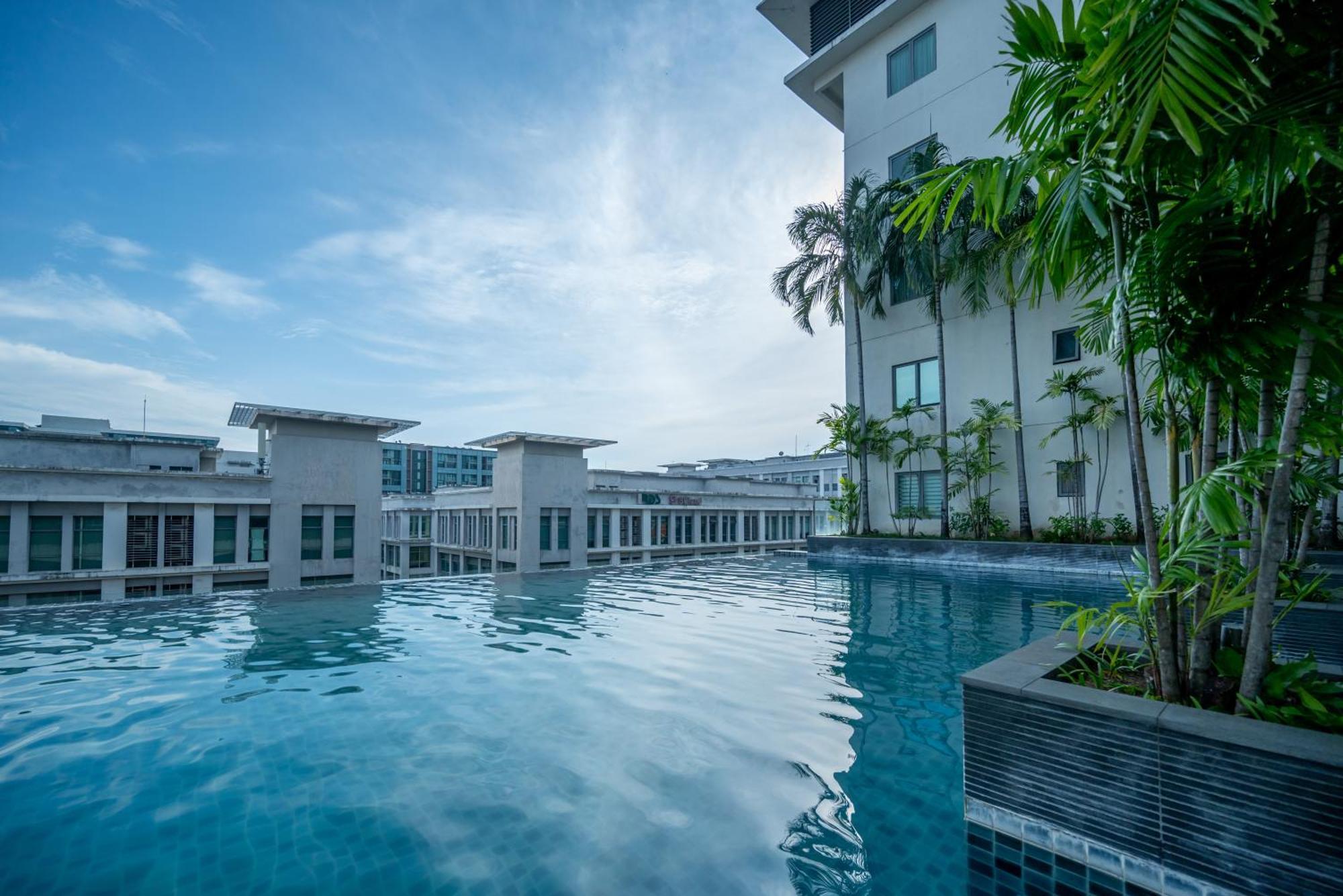 Ritz Residence @ Imago Loft B 7Th Floor Kota Kinabalu Dış mekan fotoğraf